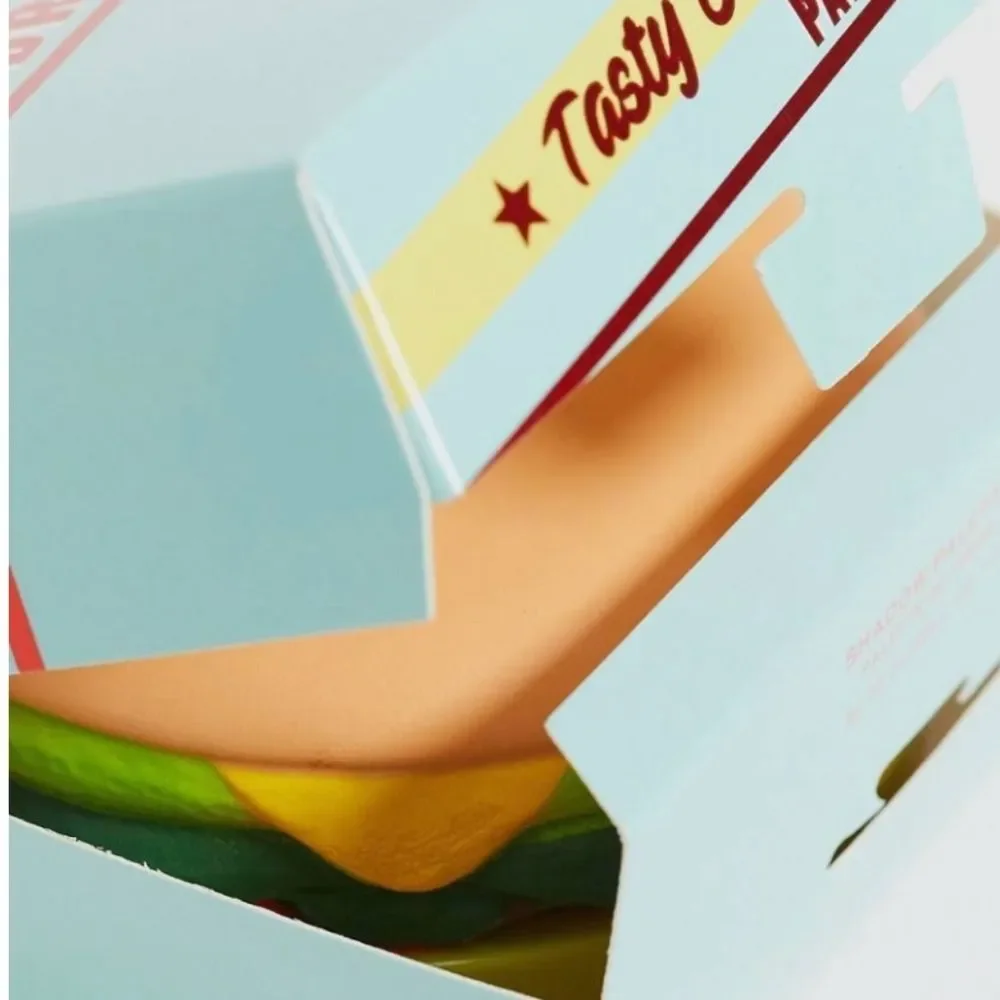 Revolution‎ Beauty Tasty Burger Eyeshadow Palette